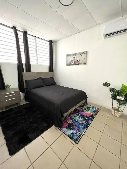 Monopoly 2 Bedroom Condo Near Beach W/Pool/Parking 산후안 아파트