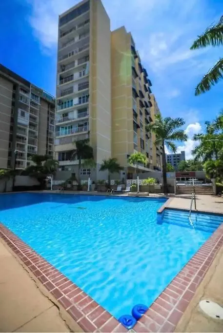 Monopoly 2 Bedroom Condo Near Beach W/Pool/Parking 산후안 푸에르토리코