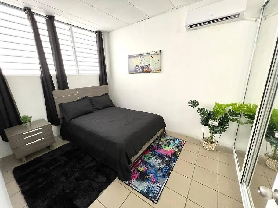 Monopoly 2 Bedroom Condo Near Beach W/Pool/Parking San Juan Portoriko